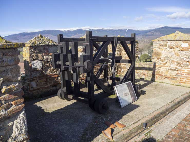 Armas medievales de la Muralla Alta