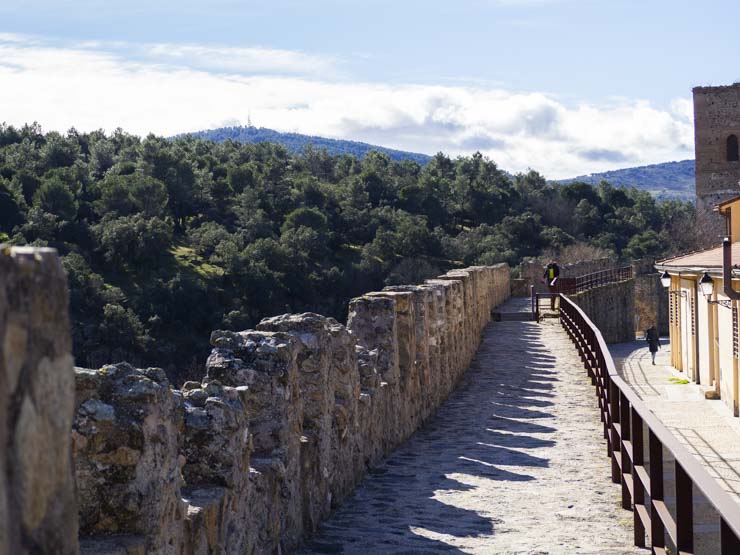 Muralla baja de Buitrago
