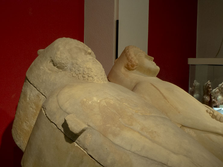 Sarcógafos fenicios del Museo de Cádiz, lo mejor que hacer en Cádiz