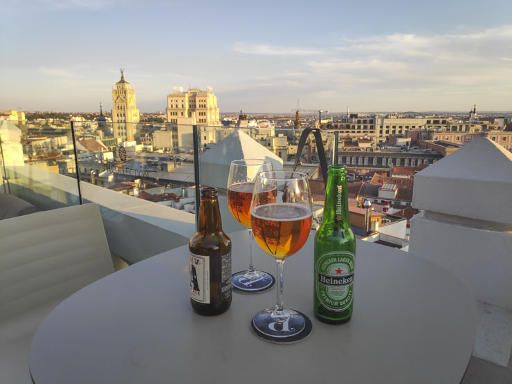 Picalagartos Sky Bar
