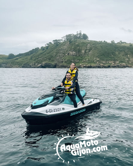Disfrutando del Mar Cantábrico y los alrededores de Gijón