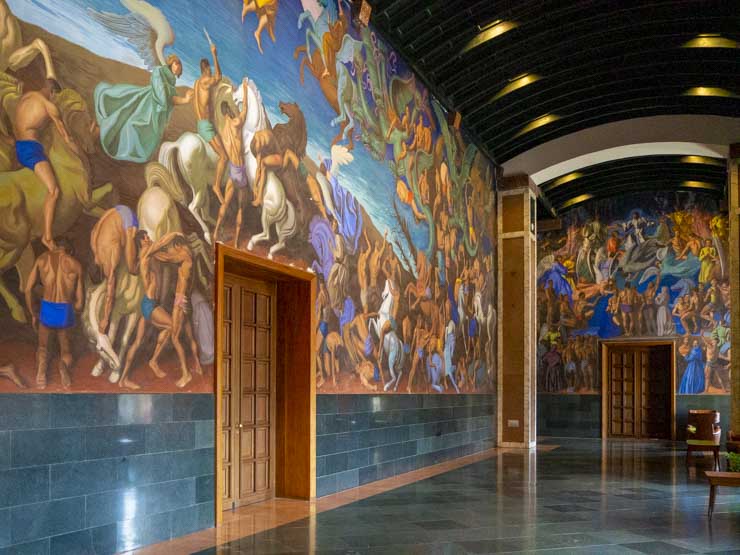 Gijón en un día: Sala de las Pinturas