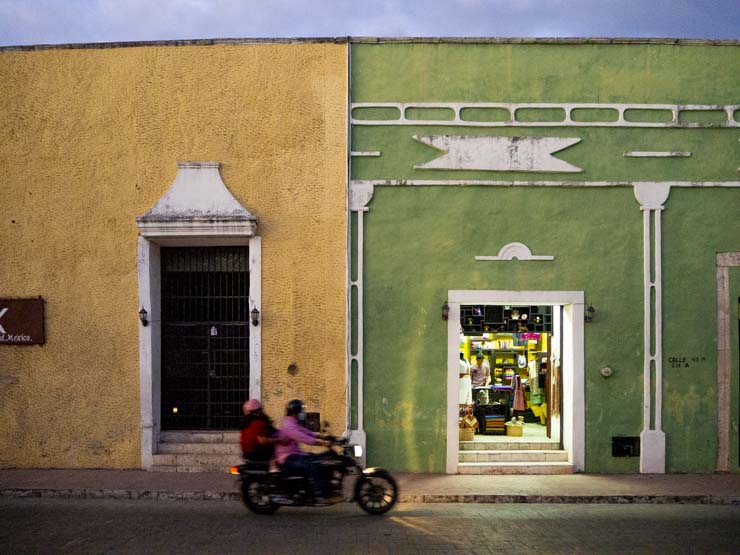 Una de las calles coloridas de Valladolid