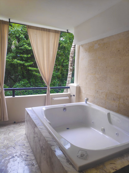 Jacuzzi en nuestra habitación...¡Lujazo!