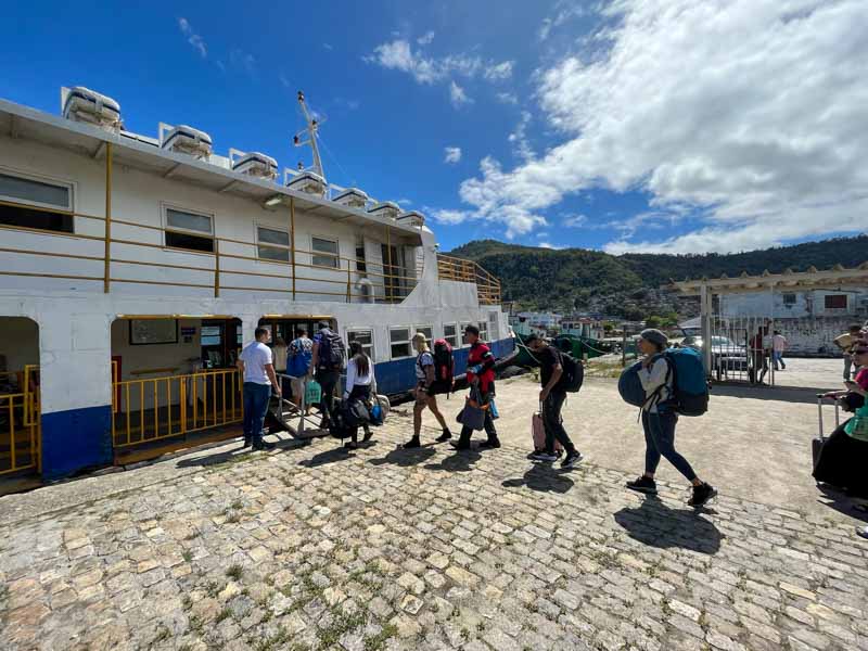¿cómo ir a Ilha Grande desde Angra dos Reis?
