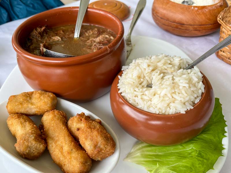Comer en Morretes: el famoso barreado