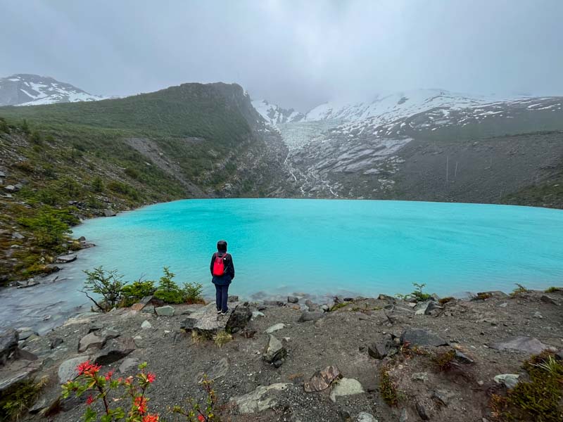 Laguna y Glaciar Huemul