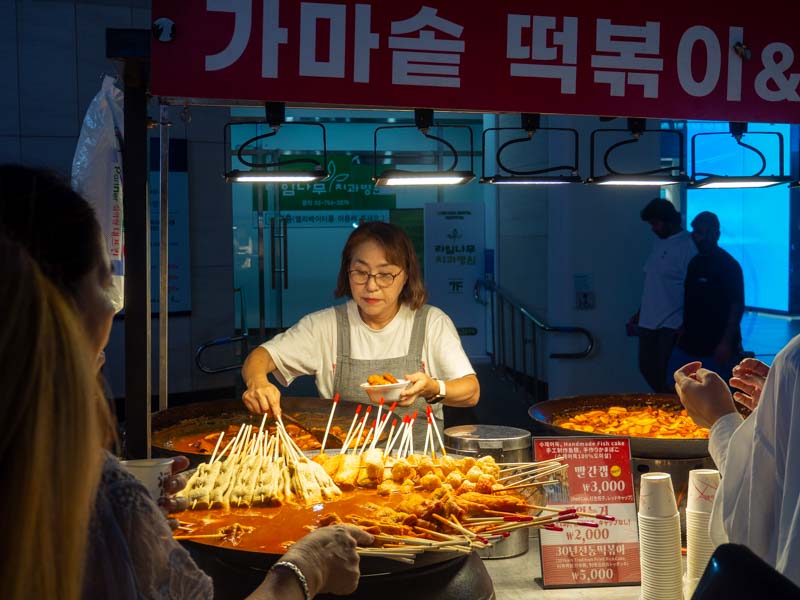 Lugares imprescindibles de Seúl: Myeong-dong