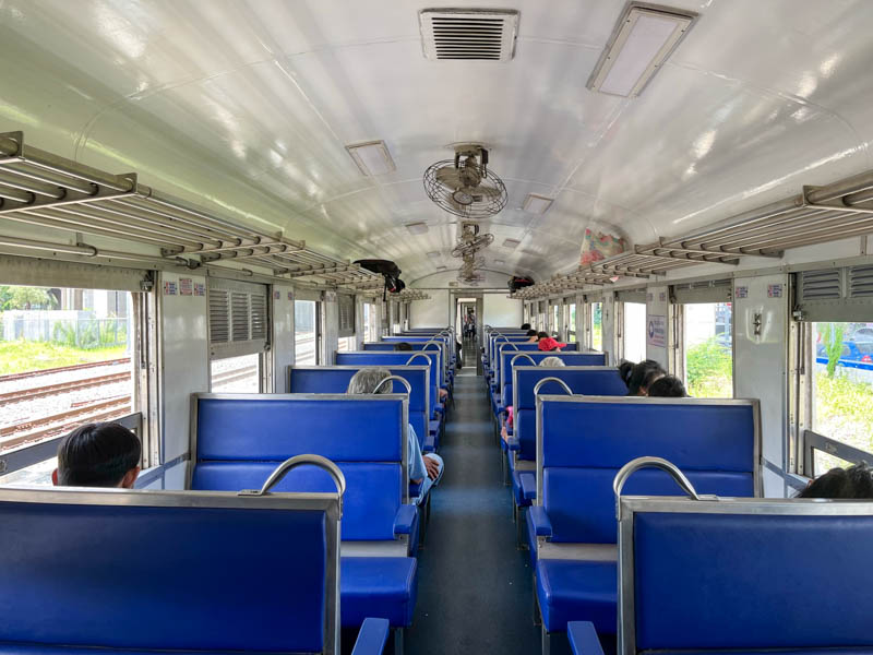 Cómo llegar a Ayutthaya: tren desde Bangkok