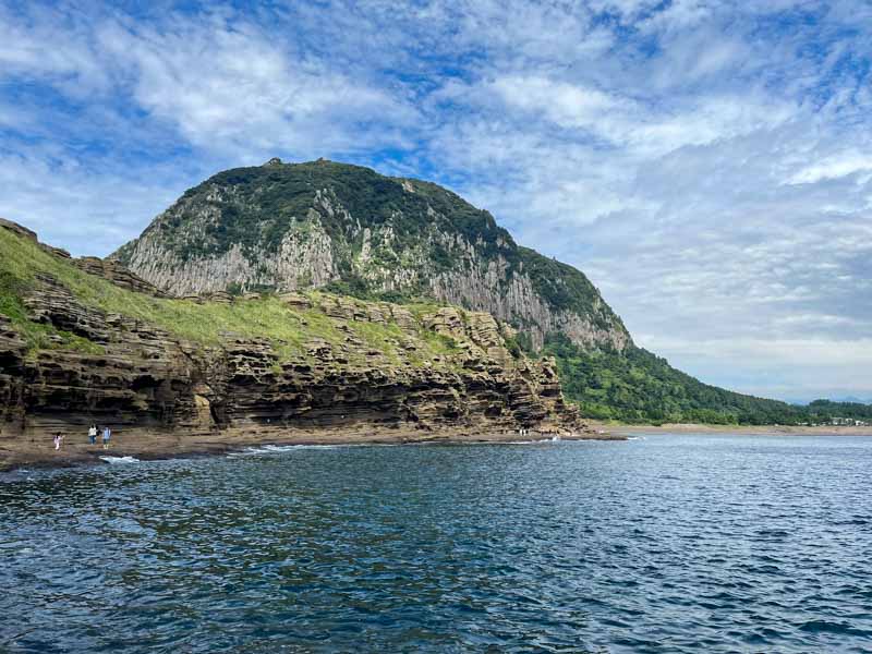 Yongmeori, con Sanbang Mountain detrás