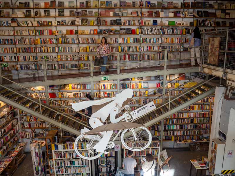 Ler Devagar, la librería del LX Factory