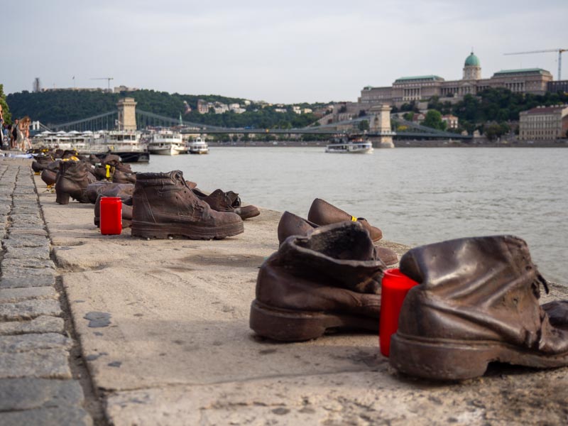 Zapatos de la Orilla del Danubio, Budapest