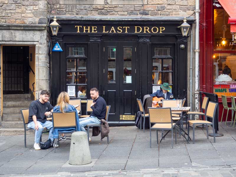 Pubs de Edimburgo para cenar: The Last Drop