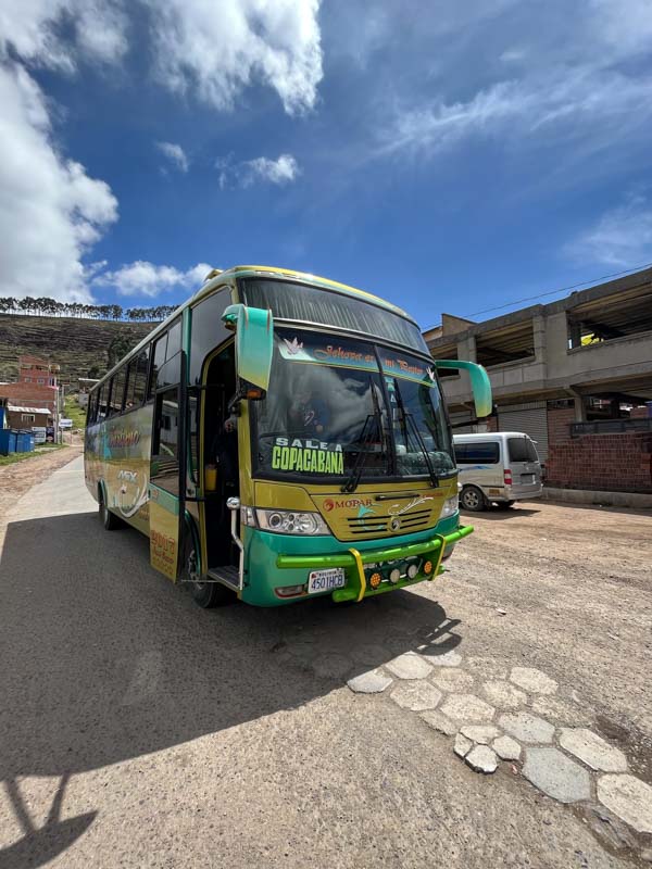 Cómo llegar a Copacabana desde La Paz