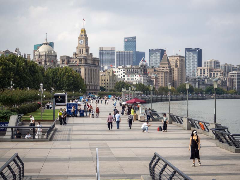 The Bund de día